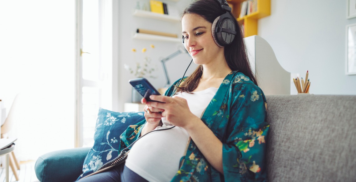 podcasts e blogs em português no Brasil para grávidas antenadas